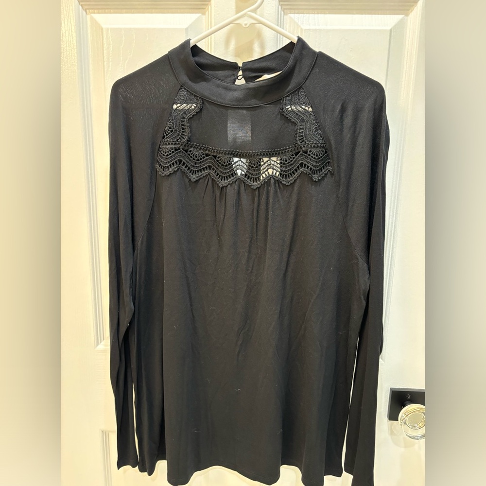 Loft Black Women’s Top size L